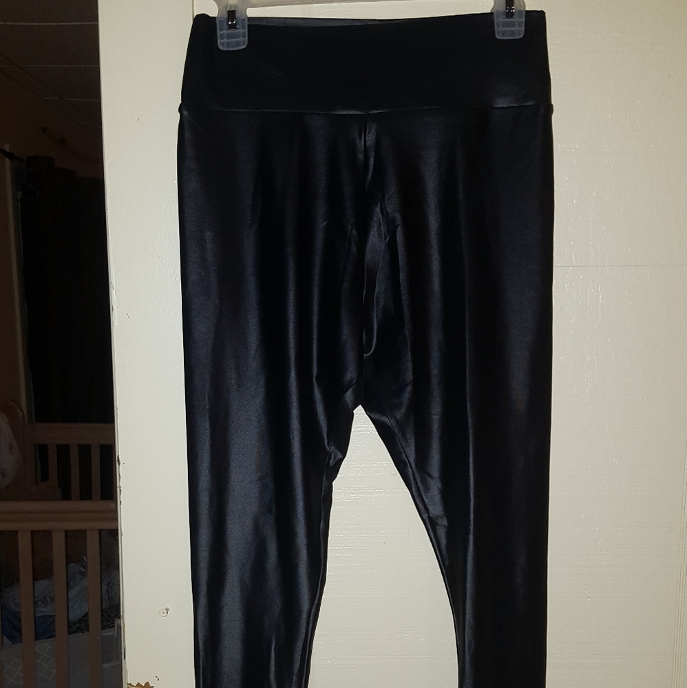 Mix No. 6 black liquid shine leggings
